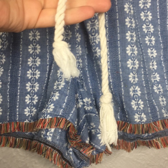 Mossimo Blue & White Drawstring Shorts Size M - Picture 4 of 11